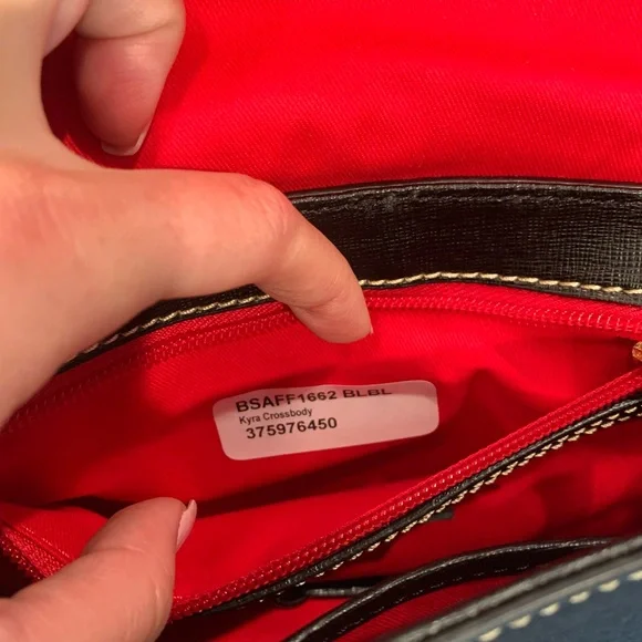 Dooney & Bourke black Crossbody brand new tags attached - Picture 5 of 9